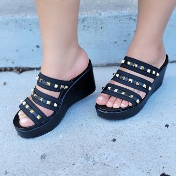 Women's Black Studded Wedge Open Toe Sandals - Picture 3 of 4